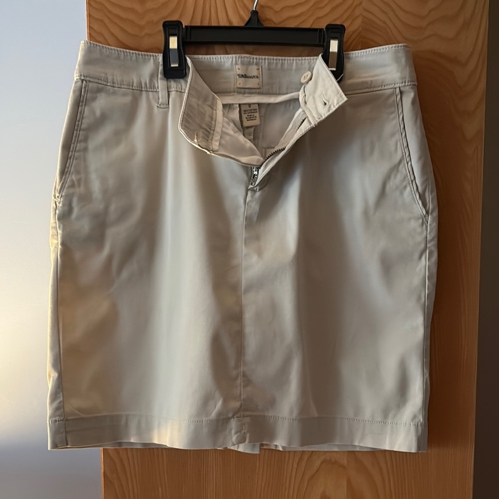 G.H. Bass & Co. Cream Mini Skirt
